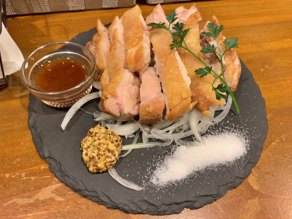 「ビア＆ヴルストベアレン」チキンとオニオン