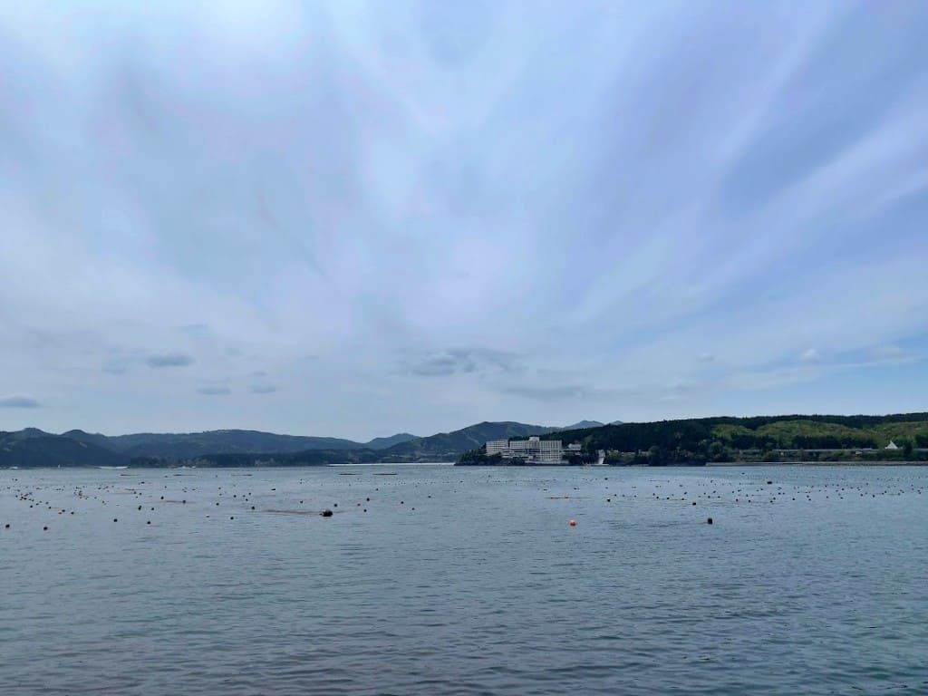 サンオーレそではまから見た南三陸町の風景
