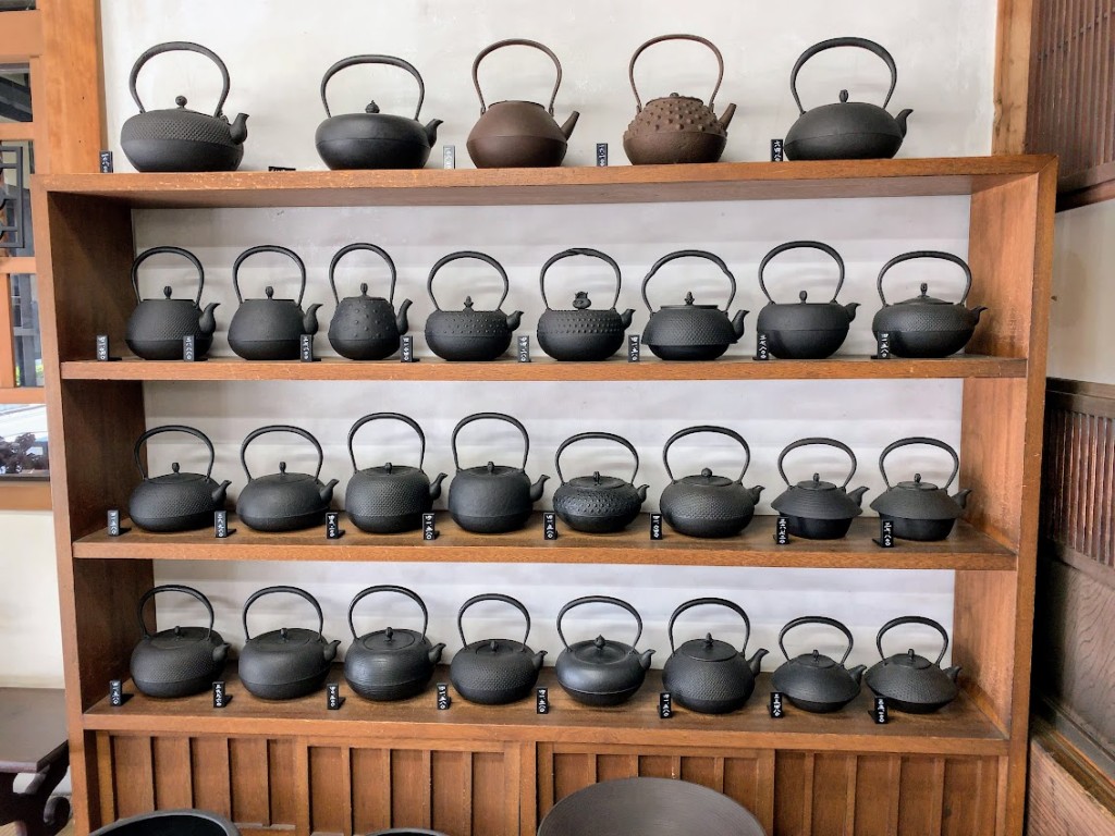 釜定さんの鉄瓶