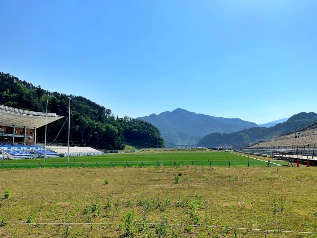 釜石鵜住居復興スタジアム（東側から）