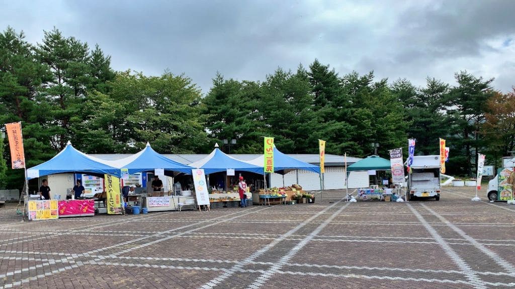 たらふく屋台市