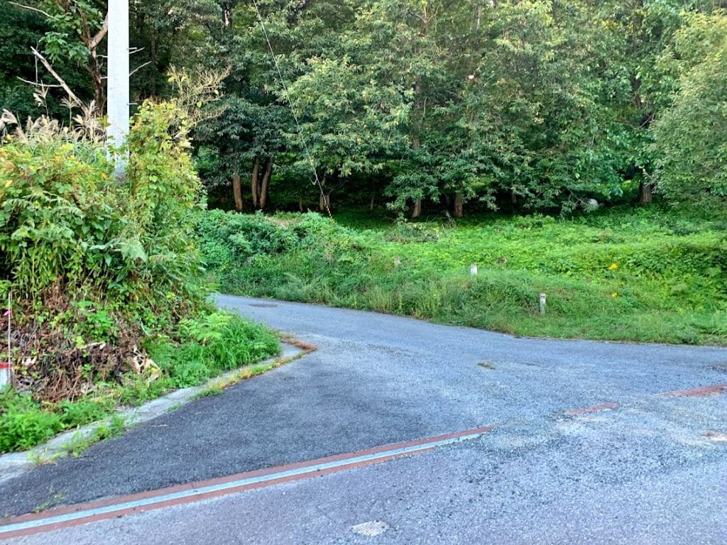 つなぎ温泉側登山口