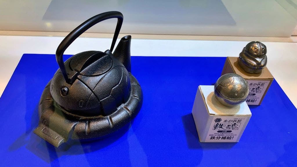 コラボ作品「ガンダム×南部鉄器」