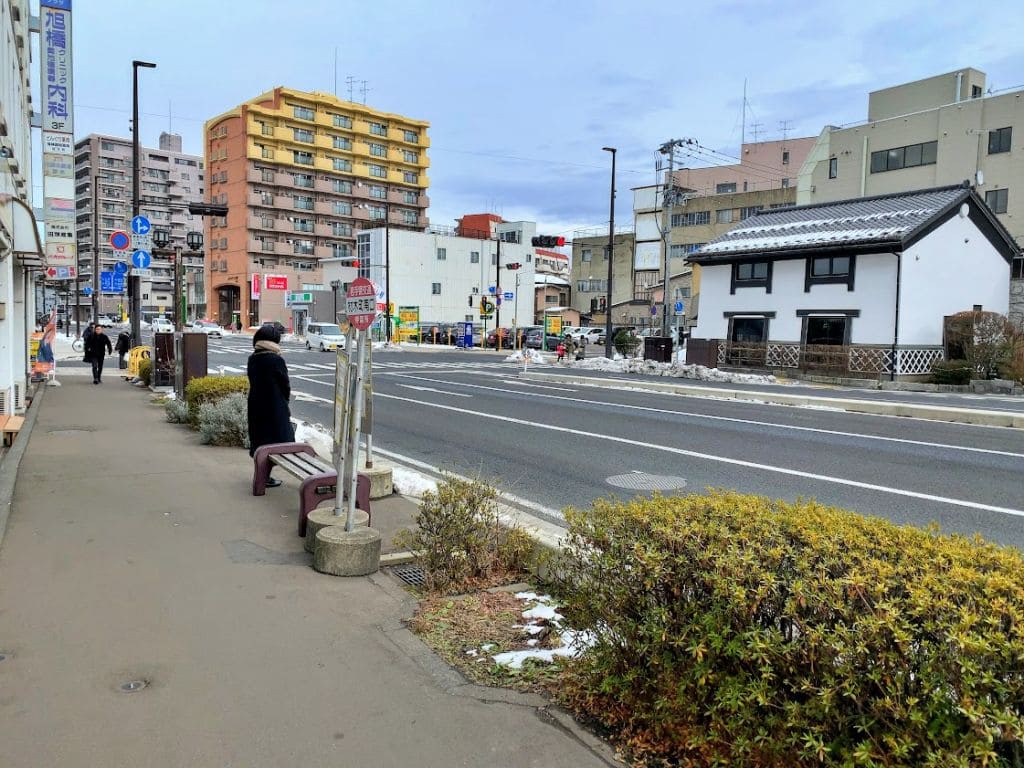 材木町南口バス停（右まわり）