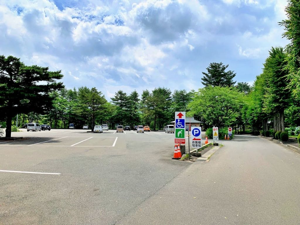 駐車場に到着しました