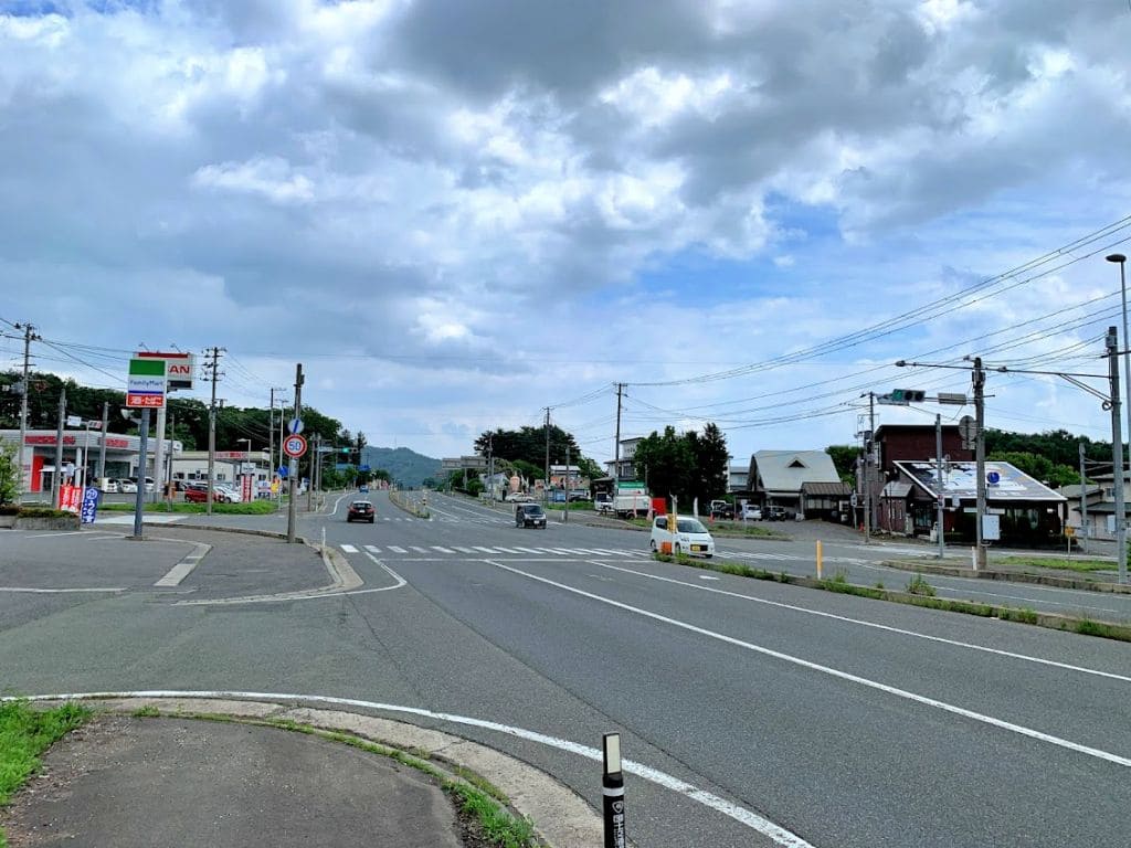 西側から見た繋十文字交差点