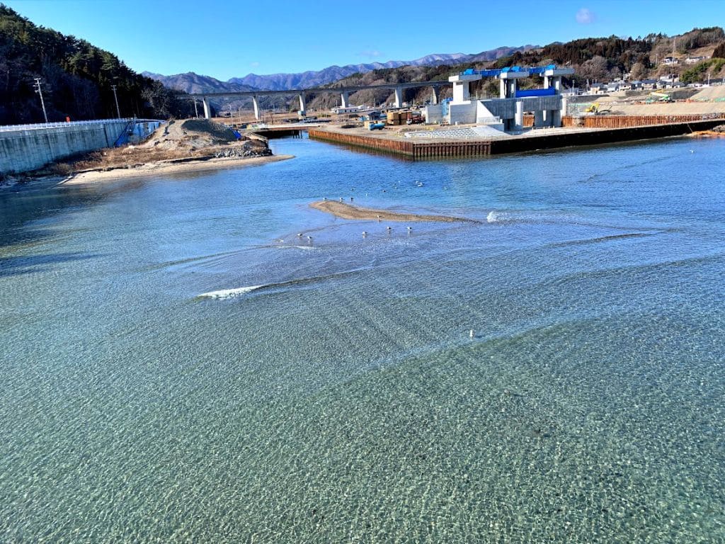 織笠川水門工事中